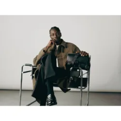 GRAMS(28) รุ่น 174 Rogue Sling - กระเป๋าสะพายข้าง - สี Pebbled Black