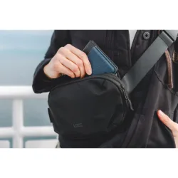 UAG รุ่น Standard Issue Sling - กระเป๋าความจุ 1 ลิตร - สี Black