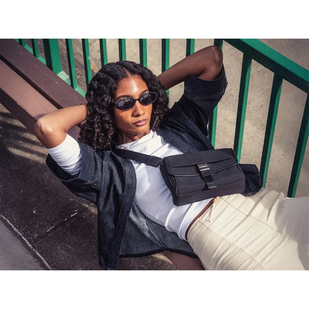 GRAMS(28) รุ่น 702 Urban Pack - กระเป๋าสะพายข้าง - สี Black 8 GRAMS(28) รุ่น 702 Urban Pack - กระเป๋าสะพายข้าง - สี Black - Image 8