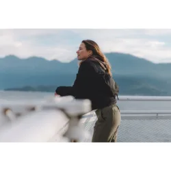 UAG รุ่น Standard Issue Sling - กระเป๋าความจุ 1 ลิตร - สี Black