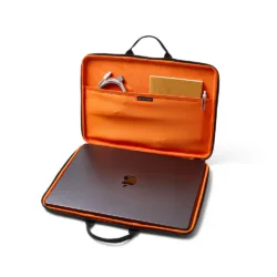 UAG รุ่น Civilian Shock Sleeve with Handle Sleeve (M) - กระเป๋ากันกระแทก ขนาด 14" - สี Black 20 UAG รุ่น Civilian Shock Sleeve with Handle Sleeve (M) - กระเป๋ากันกระแทก ขนาด 14" - สี Black