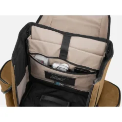 GRAMS(28) รุ่น 301 Adventure Backpack - กระเป๋าเป้สะพายหลัง - สี Tan