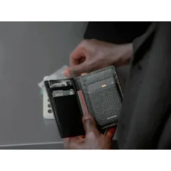 GRAMS(28) รุ่น 104 Fold-Out Wallet - กระเป๋าสตางค์ - สี Pebbled Navy Blue