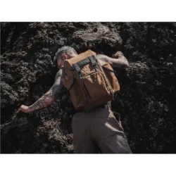 GRAMS(28) รุ่น 301 Adventure Backpack - กระเป๋าเป้สะพายหลัง - สี Tan