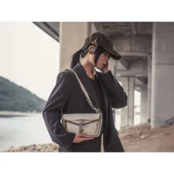 GRAMS(28) รุ่น 703 Urban Bottle Sling - กระเป๋าสะพายข้าง - สี Off-White