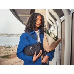 GRAMS(28) รุ่น 703 Urban Bottle Sling - กระเป๋าสะพายข้าง - สี Black