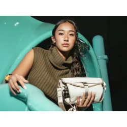 GRAMS(28) รุ่น 703 Urban Bottle Sling - กระเป๋าสะพายข้าง - สี Off-White