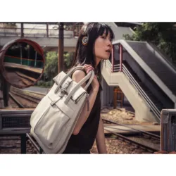 GRAMS(28) รุ่น 704 Urban Folio Bag - กระเป๋าถือ - สี Off-White
