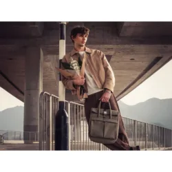 GRAMS(28) รุ่น 704 Urban Folio Bag - กระเป๋าถือ - สี Green