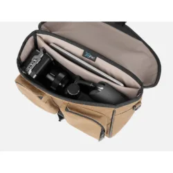 GRAMS(28) รุ่น 302 Adventure Sling - กระเป๋าสะพายข้าง - สี Tan