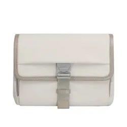 GRAMS(28) รุ่น 702 Urban Pack - กระเป๋าสะพายข้าง - สี Off-White
