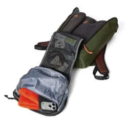 UAG รุ่น Civilian Backpack - กระเป๋าเป้สะพายหลัง ความจุ 20L - สี Olive Drab/Orange