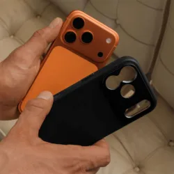 Sandmarc รุ่น Pro Leather Case - เคส iPhone 17 Pro - สี Black