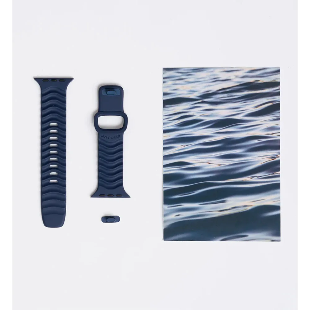 Materik รุ่น FKM Ripple Band - สายนาฬิกา Apple Watch 42(3)/44/45/46/49mm - สี Midnight Tide 2 Materik รุ่น FKM Ripple Band - สายนาฬิกา Apple Watch 42(3)/44/45/46/49mm - สี Midnight Tide - Image 2