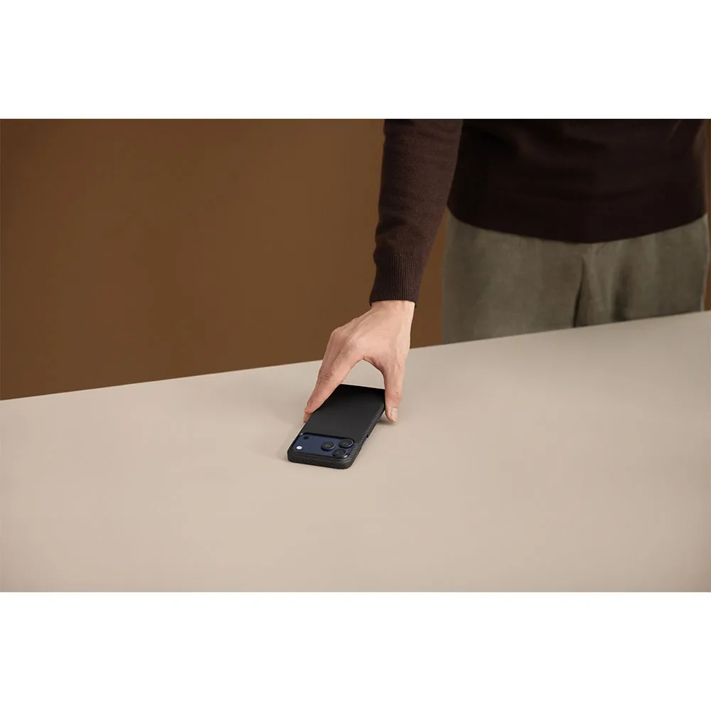 Pitaka รุ่น Ultra-Slim Case (PitaTap™) - เคส iPhone 16 Pro - สี Black/Grey 8 Pitaka รุ่น Ultra-Slim Case (PitaTap™) - เคส iPhone 16 Pro - สี Black/Grey - Image 8