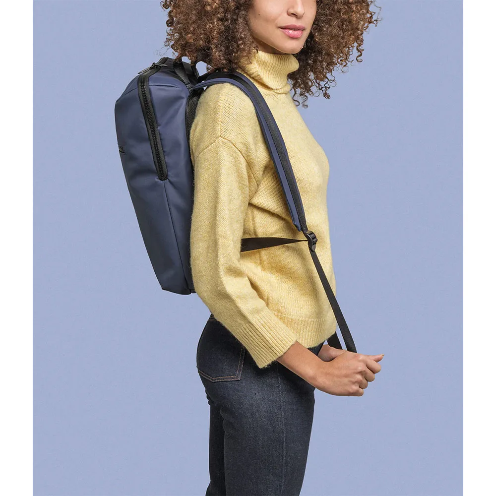 Tucano รุ่น GOMMO Backpack- กระเป๋าเป้ Laptop 15.6"/MacBook Pro 16" - สี Blue 6 Tucano รุ่น GOMMO Backpack- กระเป๋าเป้ Laptop 15.6"/MacBook Pro 16" - สี Blue - Image 6