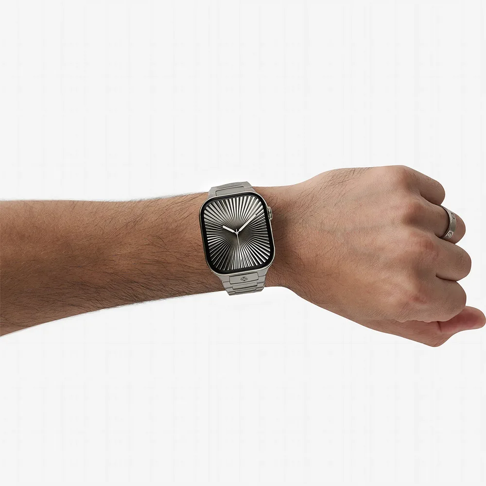 Golden Concept รุ่น Royal II - สายนาฬิกา Apple Watch 45/46/49mm - สี Titanium 10 Golden Concept รุ่น Royal II - สายนาฬิกา Apple Watch 45/46/49mm - สี Titanium - Image 10