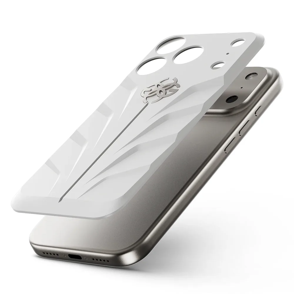 Golden Concept รุ่น RSR17 Magnetic Shield - แผ่นหลังเคส iPhone 17 Pro - สี Daytona White 4 Golden Concept รุ่น RSR17 Magnetic Shield - แผ่นหลังเคส iPhone 17 Pro - สี Daytona White - Image 4