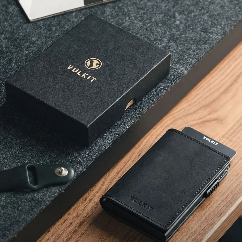 Vulkit รุ่น VC305P Slim Card Holder - กระเป๋าเก็บบัตร - สี Nappa-Brown 7 Vulkit รุ่น VC305P Slim Card Holder - กระเป๋าเก็บบัตร - สี Nappa-Brown - Image 7