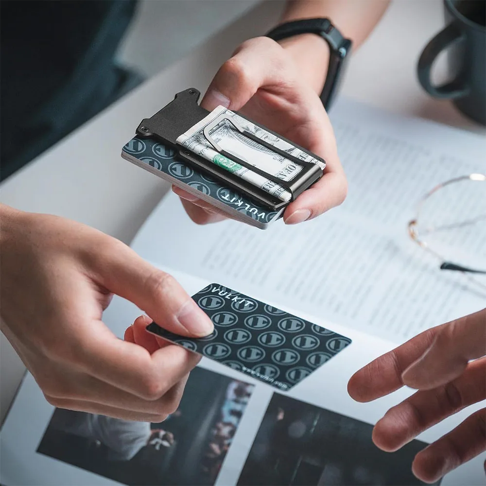 Vulkit รุ่น VCL400 Minimalist Slim Wallet with Money Clip - กระเป๋าเก็บบัตร - สี Black 2 Vulkit รุ่น VCL400 Minimalist Slim Wallet with Money Clip - กระเป๋าเก็บบัตร - สี Black - Image 2