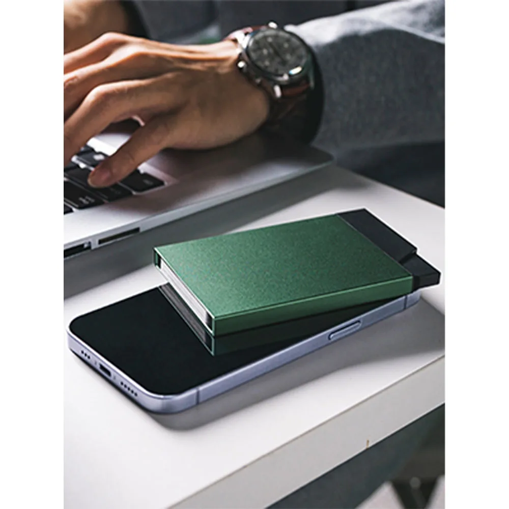 Vulkit รุ่น VC400 Pop up Slim Card Holder - กระเป๋าเก็บบัตร - สี Space Grey 7 Vulkit รุ่น VC400 Pop up Slim Card Holder - กระเป๋าเก็บบัตร - สี Space Grey - Image 7