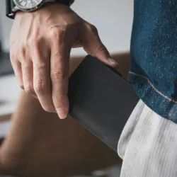 Vulkit รุ่น VC305P Slim Card Holder - กระเป๋าเก็บบัตร - สี Nappa-Brown 10 Vulkit รุ่น VC305P Slim Card Holder - กระเป๋าเก็บบัตร - สี Nappa-Brown