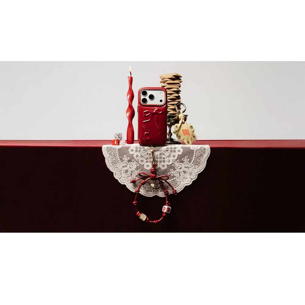 Casetify รุ่น Bow Charm Wristlet - สายคล้องข้อมือ - สี Ruby Red 6 Casetify รุ่น Bow Charm Wristlet - สายคล้องข้อมือ - สี Ruby Red - Image 6