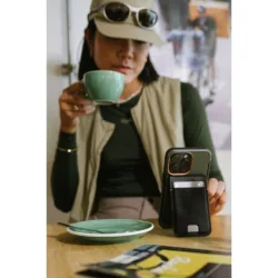 UAG รุ่น Metropolis Wallet - ที่เก็บบัตรติดหลังมือถือ - สี Deep Purple Synth (PU)