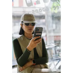 UAG รุ่น Metropolis Wallet - ที่เก็บบัตรติดหลังมือถือ - สี Deep Purple Synth (PU)