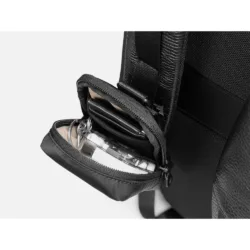 GRAMS(28) รุ่น Chest Pouch - กระเป๋าอเนกประสงค์ - สี Black