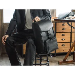 GRAMS(28) รุ่น 179 Seeker Backpack - กระเป๋าเป้ - สี Black Pebbled