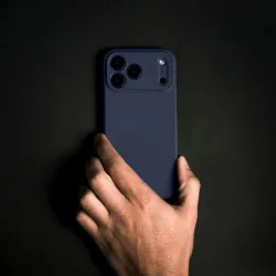 Caudabe รุ่น Sheath (Precise) - เคส iPhone 17 Pro - สี Celestial Blue