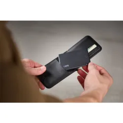 UAG รุ่น Metropolis Wallet with Tracker Card - ที่เก็บบัตรติดหลังมือถือ - สี Kevlar Black