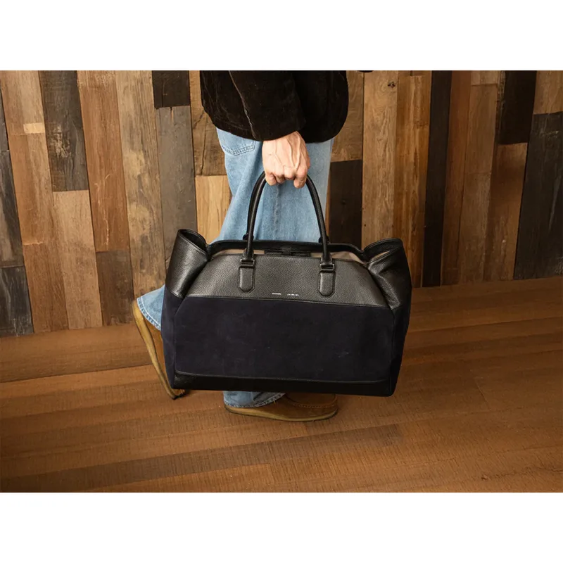 GRAMS(28) รุ่น 184 Weekender Tote - กระเป๋าโท้ท - สี Black Pebbled