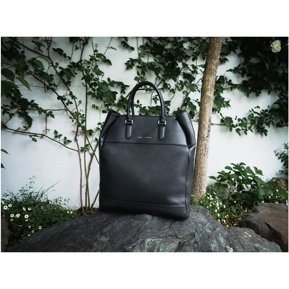 GRAMS(28) รุ่น 185 Vertical Tote - กระเป๋าโท้ท - สี Black 8 GRAMS(28) รุ่น 185 Vertical Tote - กระเป๋าโท้ท - สี Black - Image 8
