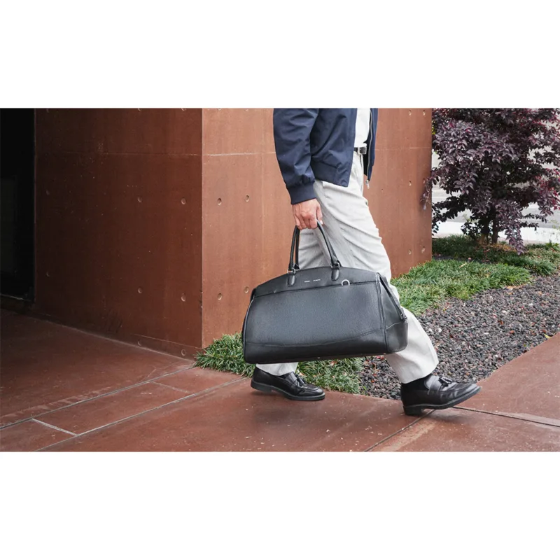 GRAMS(28) รุ่น 183 XL Duffle Bag - กระเป๋า - สี Black 32 GRAMS(28) รุ่น 183 XL Duffle Bag - กระเป๋า - สี Black