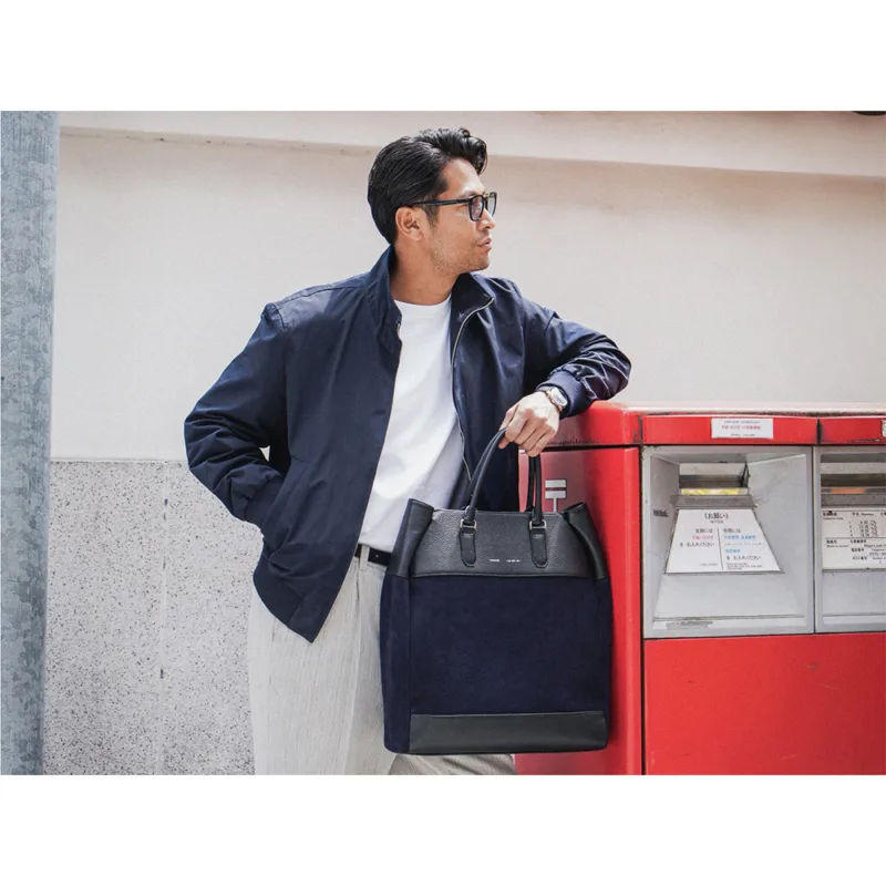 GRAMS(28) รุ่น 185 Vertical Tote - กระเป๋าโท้ท - สี Black/Navy 21 GRAMS(28) รุ่น 185 Vertical Tote - กระเป๋าโท้ท - สี Black/Navy