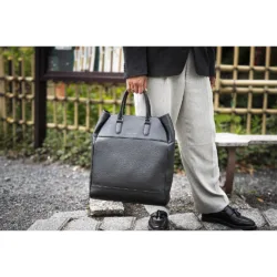 GRAMS(28) รุ่น 185 Vertical Tote - กระเป๋าโท้ท - สี Black 15 GRAMS(28) รุ่น 185 Vertical Tote - กระเป๋าโท้ท - สี Black
