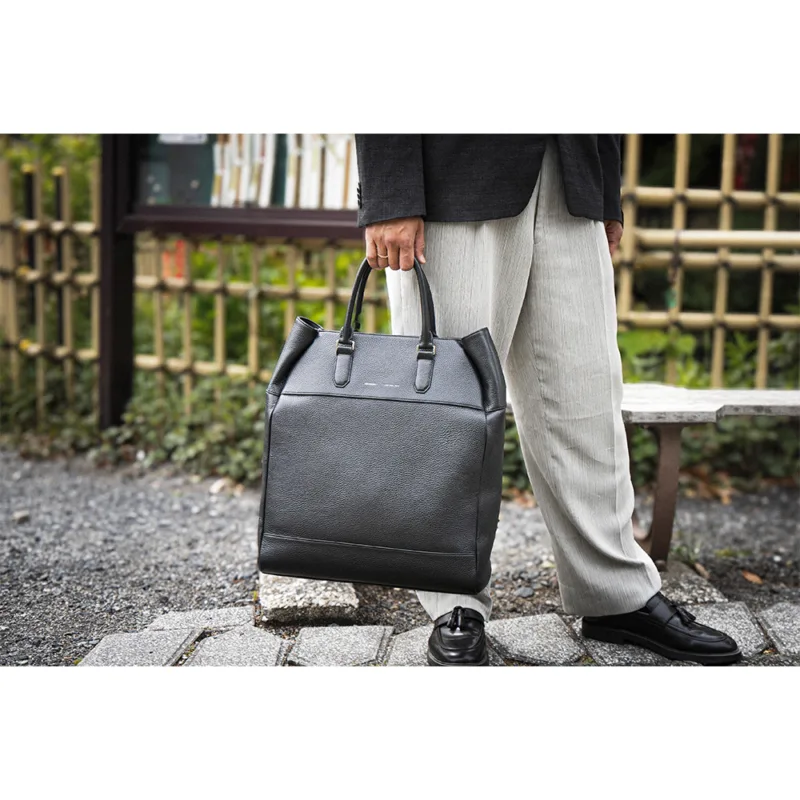 GRAMS(28) รุ่น 185 Vertical Tote - กระเป๋าโท้ท - สี Black 20 GRAMS(28) รุ่น 185 Vertical Tote - กระเป๋าโท้ท - สี Black