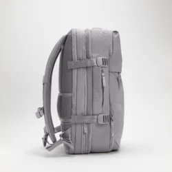 Incase รุ่น A.R.C. Travel Pack - กระเป๋าเป้สะพายหลัง - สี Gray 9 Incase รุ่น A.R.C. Travel Pack - กระเป๋าเป้สะพายหลัง - สี Gray