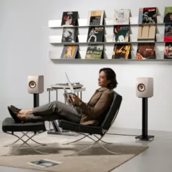 ลำโพง KEF รุ่น LS50 Meta - สี Sand Shell