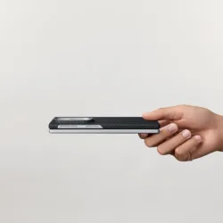 Pitaka รุ่น Edge Case (Aaron Button) - เคสฝาหลัง Galaxy Z Fold 8 - สี Black/Grey