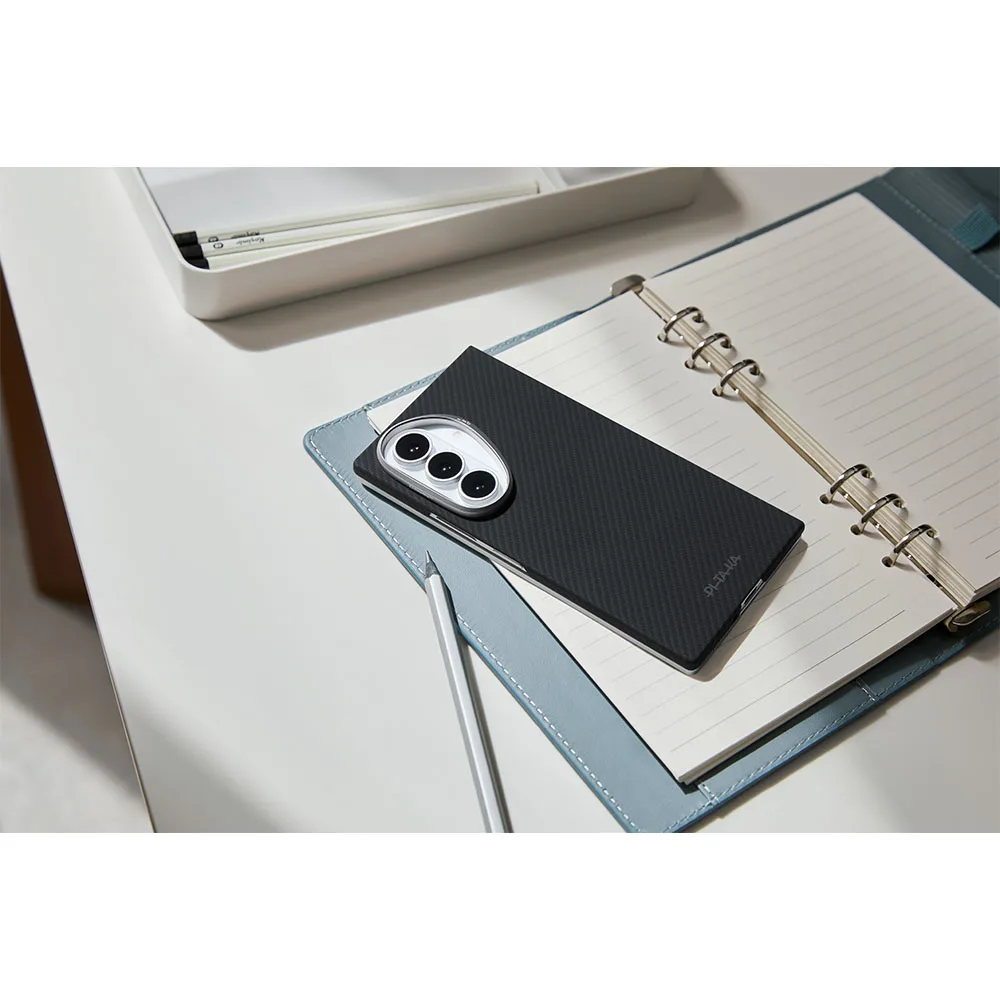 Pitaka รุ่น Edge Case (Aaron Button) - เคสฝาหลัง Galaxy Z Fold 8 Ultra - สี Black/Grey 10 Pitaka รุ่น Edge Case (Aaron Button) - เคสฝาหลัง Galaxy Z Fold 8 Ultra - สี Black/Grey - Image 10