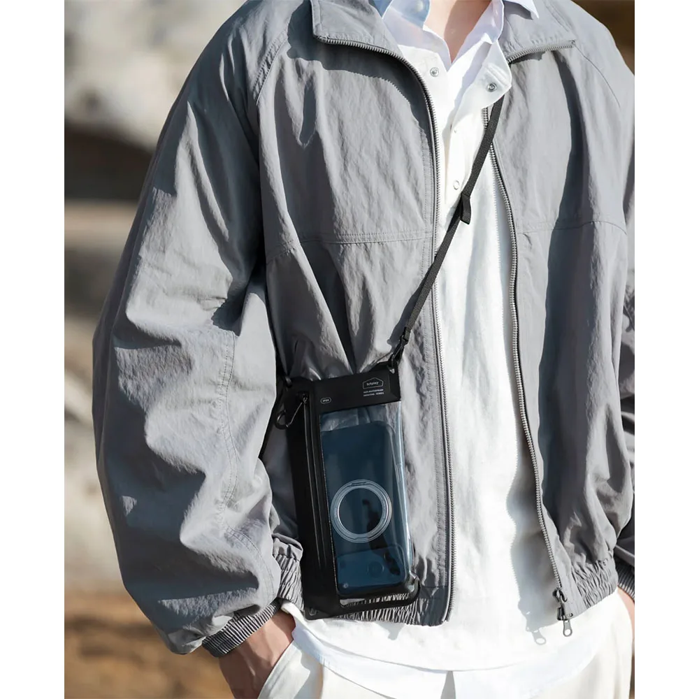 Bitplay รุ่น AquaSeal 2-Way Phone Pouch - ซองกันน้ำ - สี Cement Grey 12 Bitplay รุ่น AquaSeal 2-Way Phone Pouch - ซองกันน้ำ - สี Cement Grey - Image 12