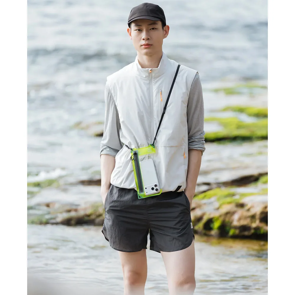 Bitplay รุ่น AquaSeal 2-Way Phone Pouch - ซองกันน้ำ - สี Cement Grey 11 Bitplay รุ่น AquaSeal 2-Way Phone Pouch - ซองกันน้ำ - สี Cement Grey - Image 11