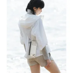 Bitplay รุ่น AquaSeal 2-Way Phone Pouch - ซองกันน้ำ - สี Cement Grey 19 Bitplay รุ่น AquaSeal 2-Way Phone Pouch - ซองกันน้ำ - สี Cement Grey