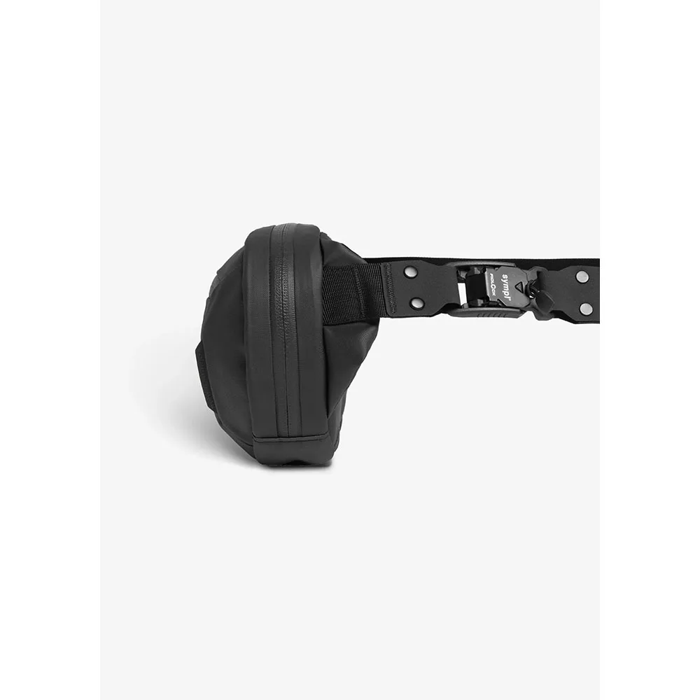 Sympl รุ่น Commuter Sling 2.5L (Carbonated) - กระเป๋าคาดอก - สี Black 3 Sympl รุ่น Commuter Sling 2.5L (Carbonated) - กระเป๋าคาดอก - สี Black - Image 3