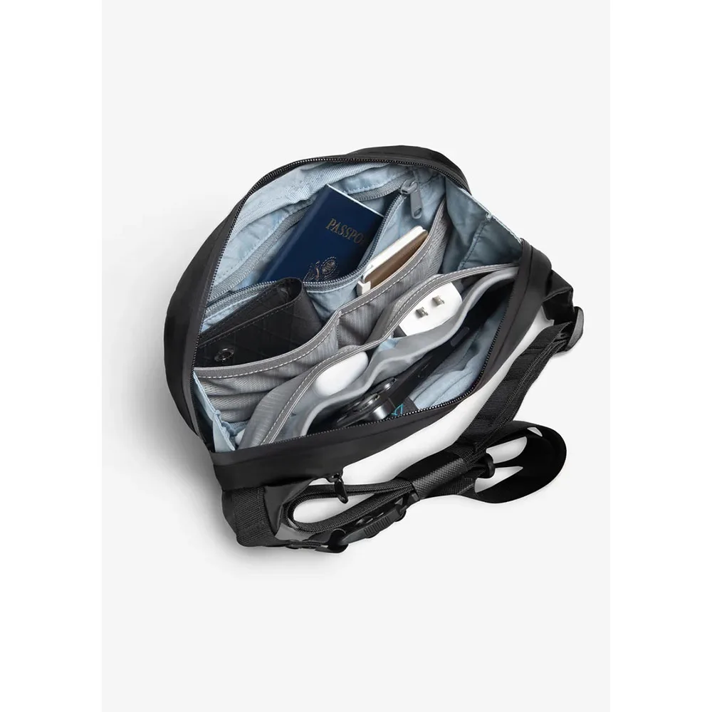 Sympl รุ่น Commuter Sling 2.5L (Carbonated) - กระเป๋าคาดอก - สี Black 7 Sympl รุ่น Commuter Sling 2.5L (Carbonated) - กระเป๋าคาดอก - สี Black - Image 7