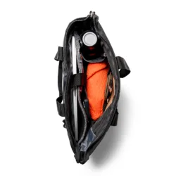 UAG รุ่น DRYOUT® Tech Tote - กระเป๋าโท้ท - สี Black 23 UAG รุ่น DRYOUT® Tech Tote - กระเป๋าโท้ท - สี Black