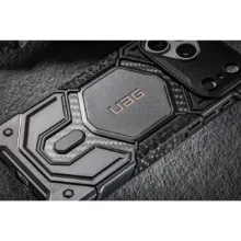 UAG รุ่น Monarch Pro (No Cap) - เคส iPhone 17 Pro / 18 Pro - สี Carbon Fiber - Image 12